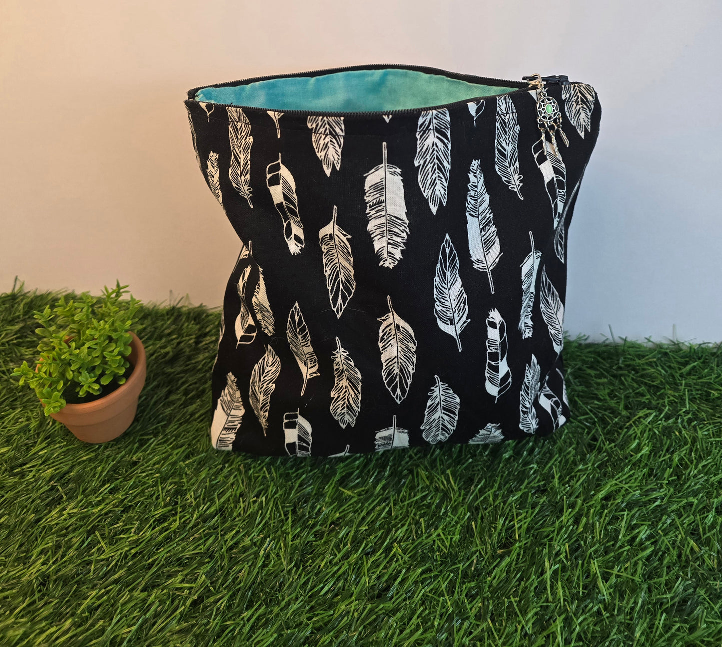 Makeup bag